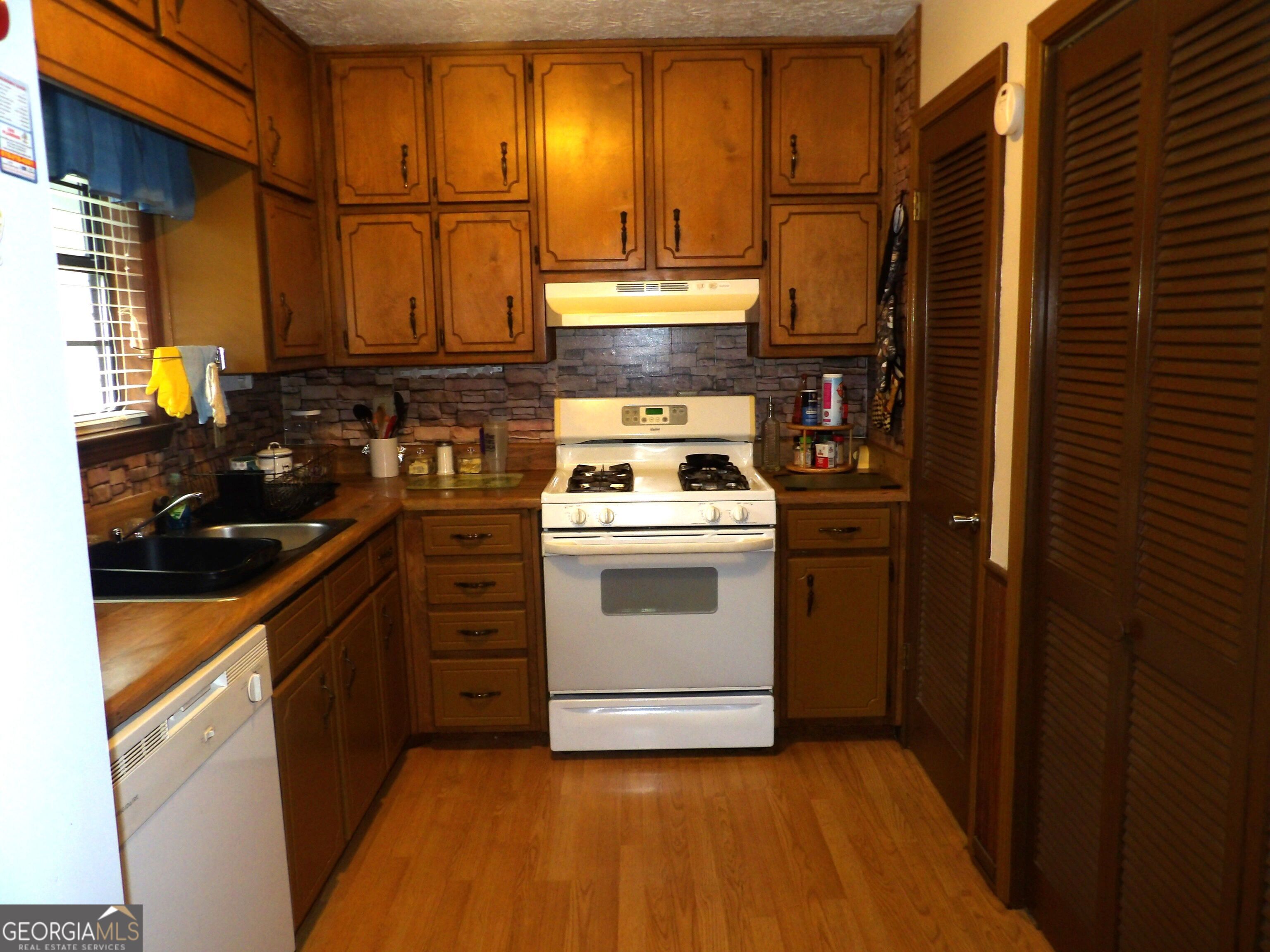 233 Leafwood Lane Riverdale GA 30274