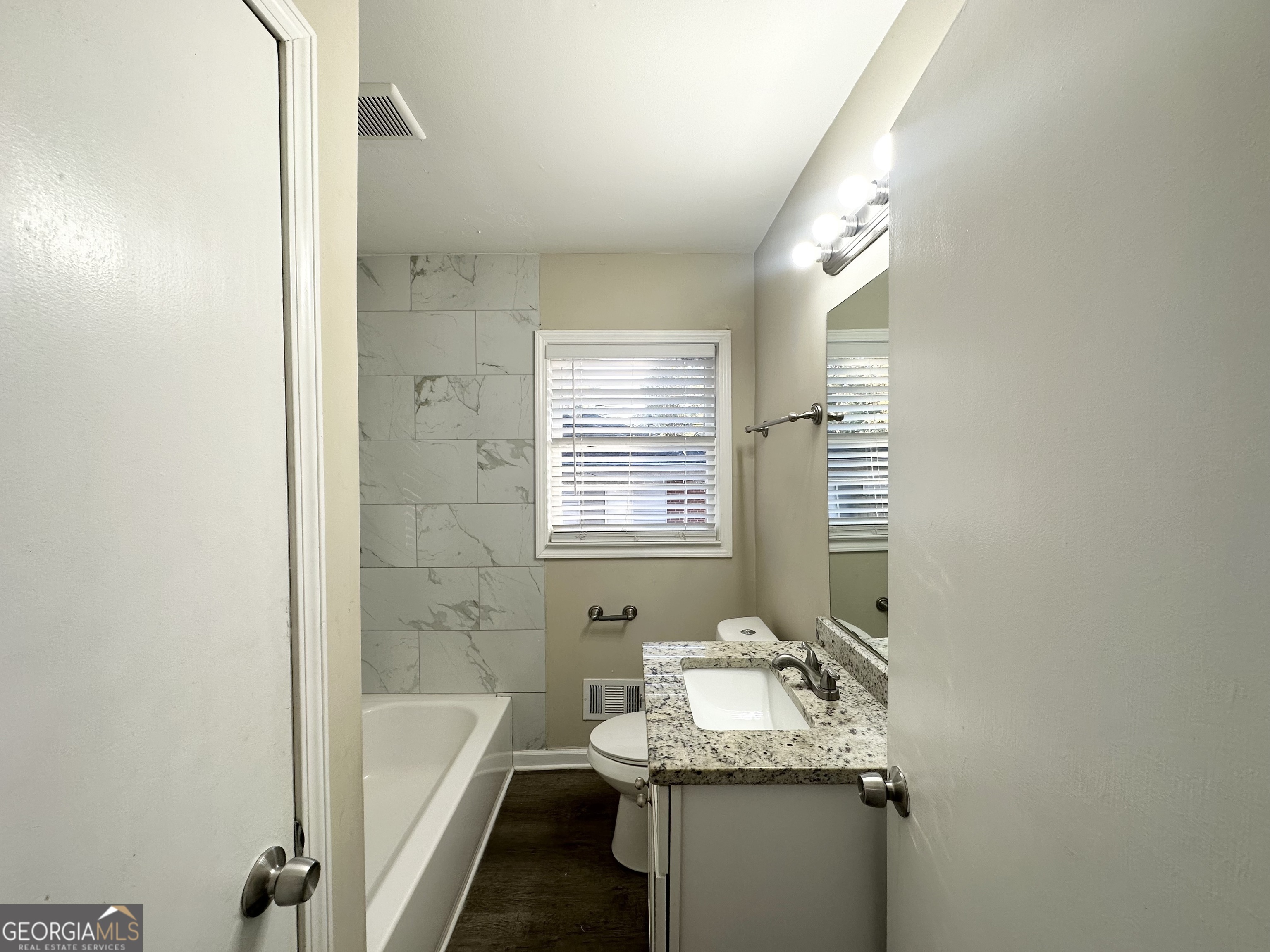 2442 Graywall Street East Point GA 30344