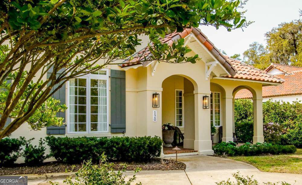 120 Governors Circle St. Simons Island GA 31522