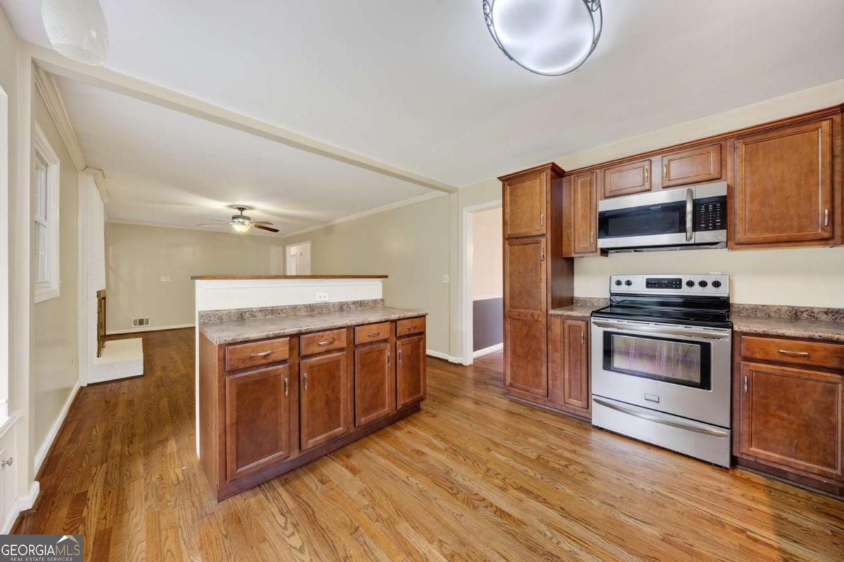 2509 Maclaren Circle Atlanta GA 30360