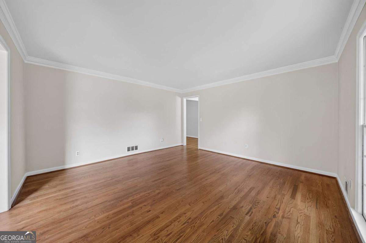 2509 Maclaren Circle Atlanta GA 30360