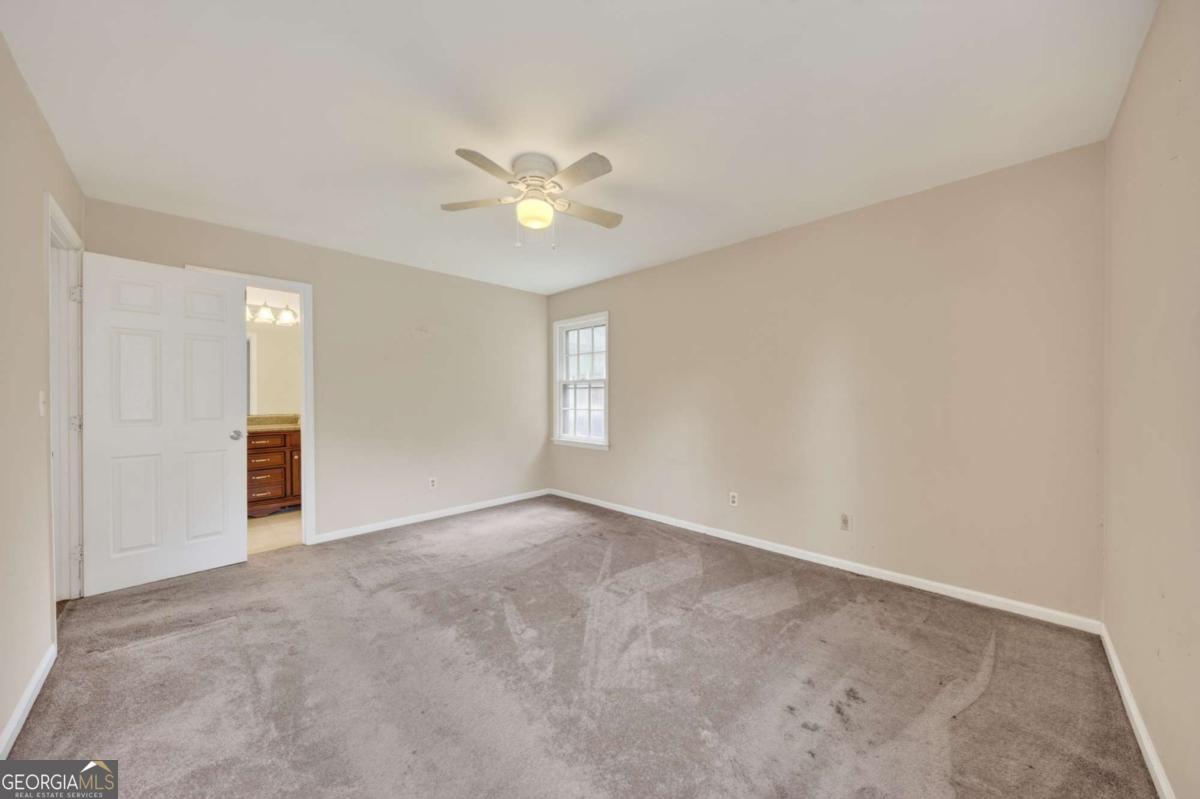 2509 Maclaren Circle Atlanta GA 30360
