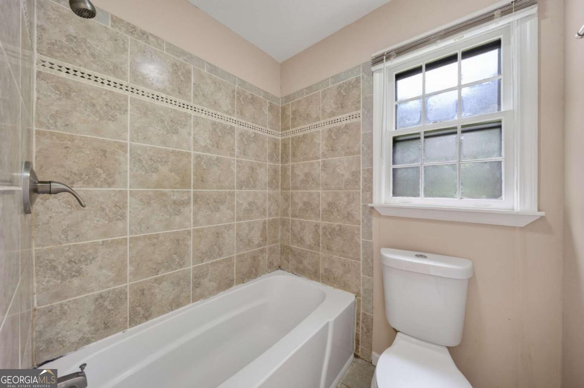 2509 Maclaren Circle Atlanta GA 30360