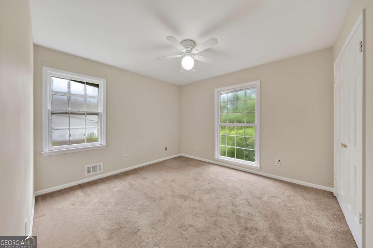 2509 Maclaren Circle Atlanta GA 30360