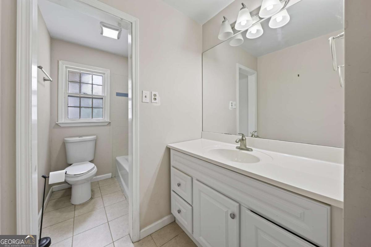 2509 Maclaren Circle Atlanta GA 30360