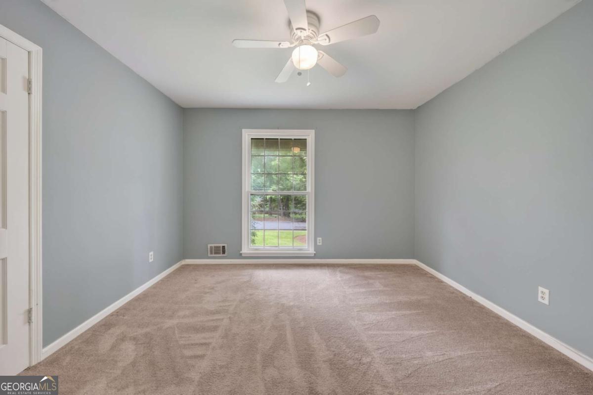 2509 Maclaren Circle Atlanta GA 30360
