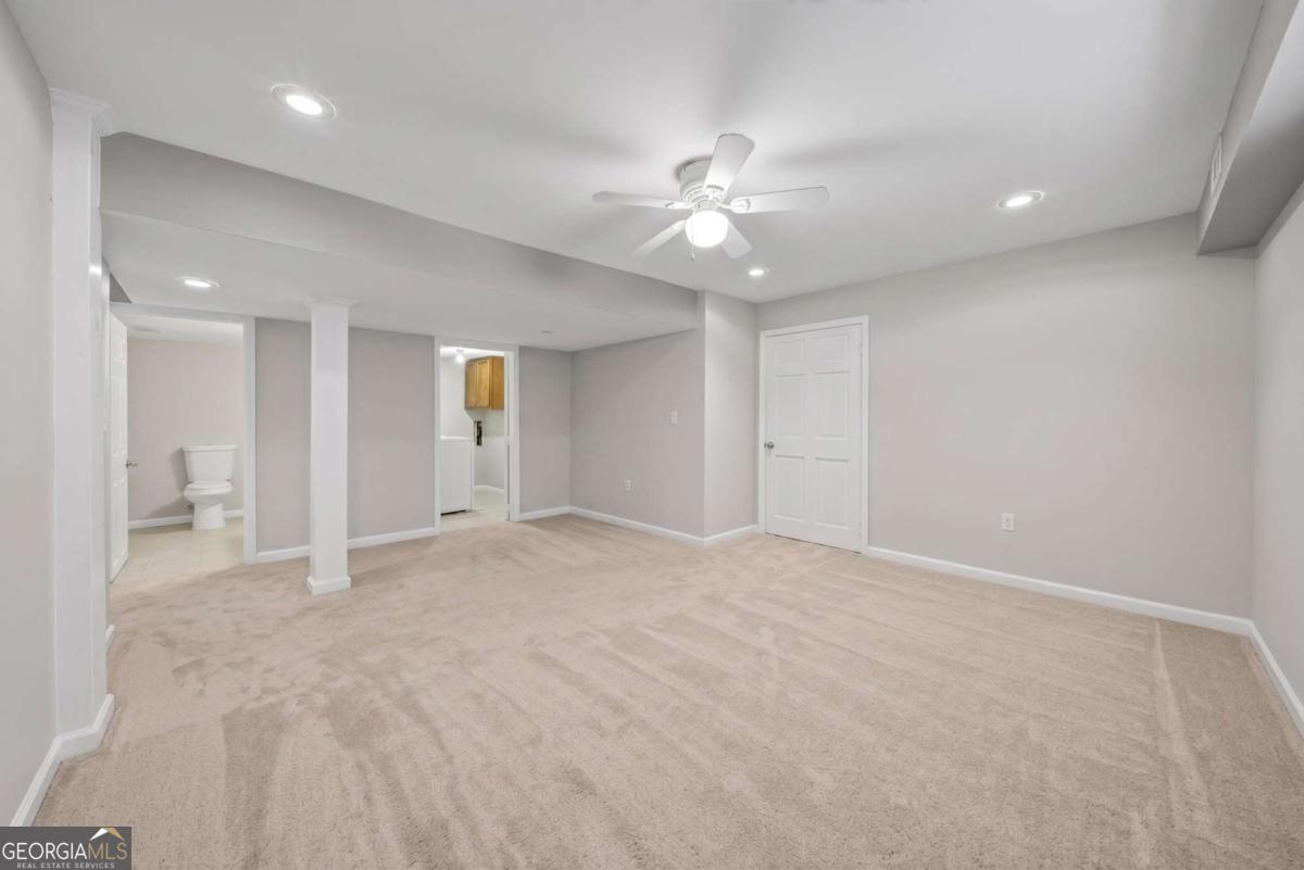 2509 Maclaren Circle Atlanta GA 30360