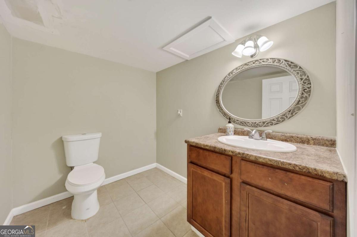 2509 Maclaren Circle Atlanta GA 30360