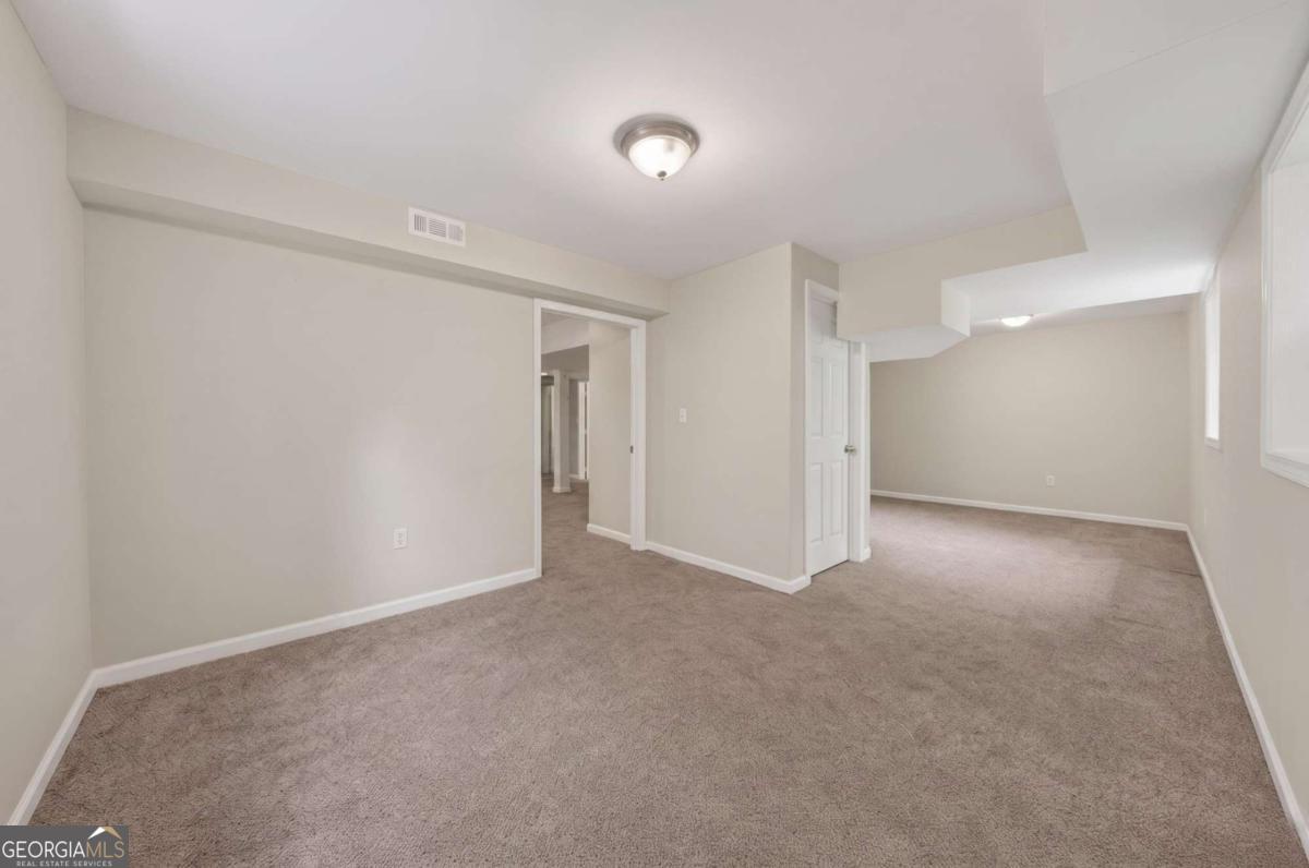 2509 Maclaren Circle Atlanta GA 30360