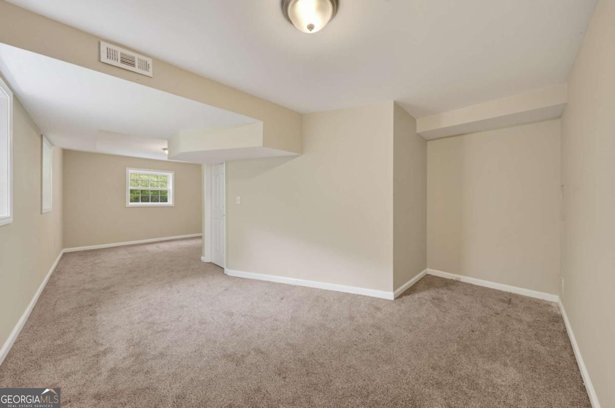 2509 Maclaren Circle Atlanta GA 30360
