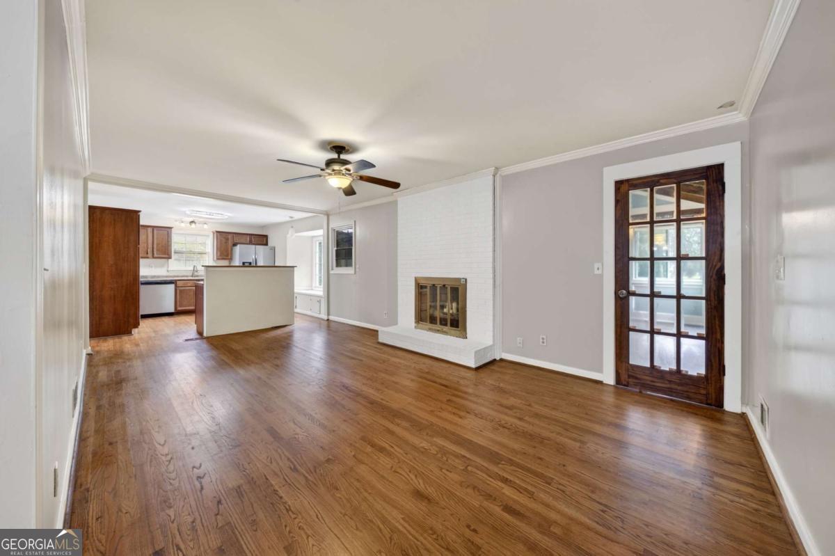 2509 Maclaren Circle Atlanta GA 30360