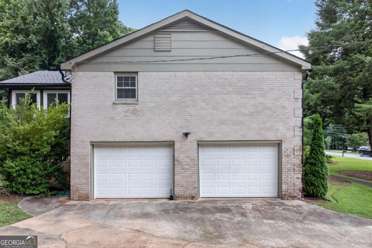 2509 Maclaren Circle Atlanta GA 30360