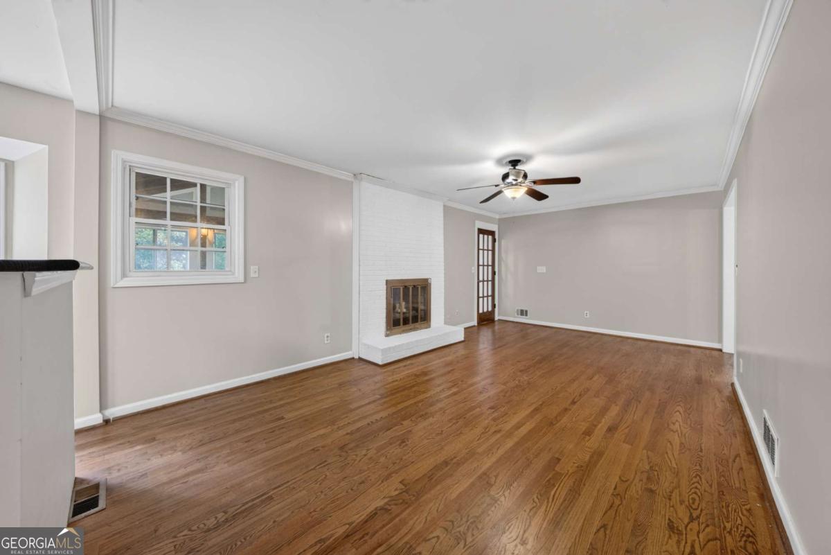 2509 Maclaren Circle Atlanta GA 30360
