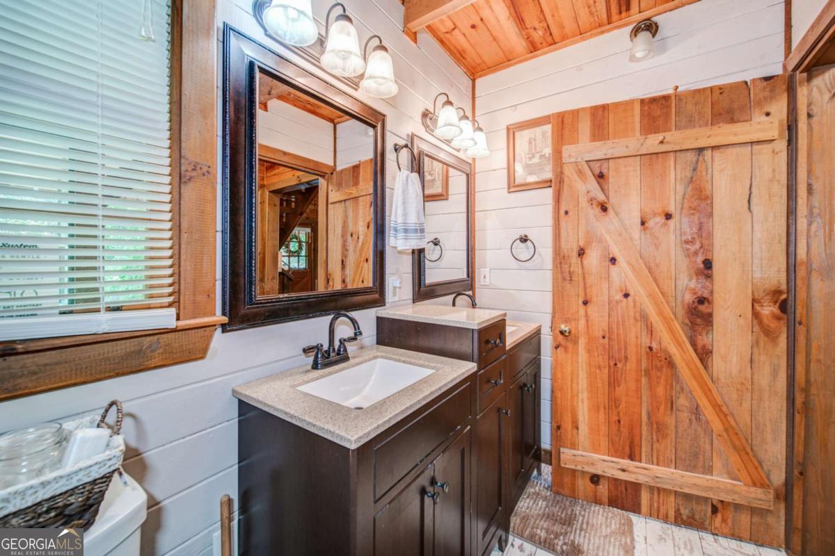 64 Bear Lake Drive Blue Ridge GA 30513