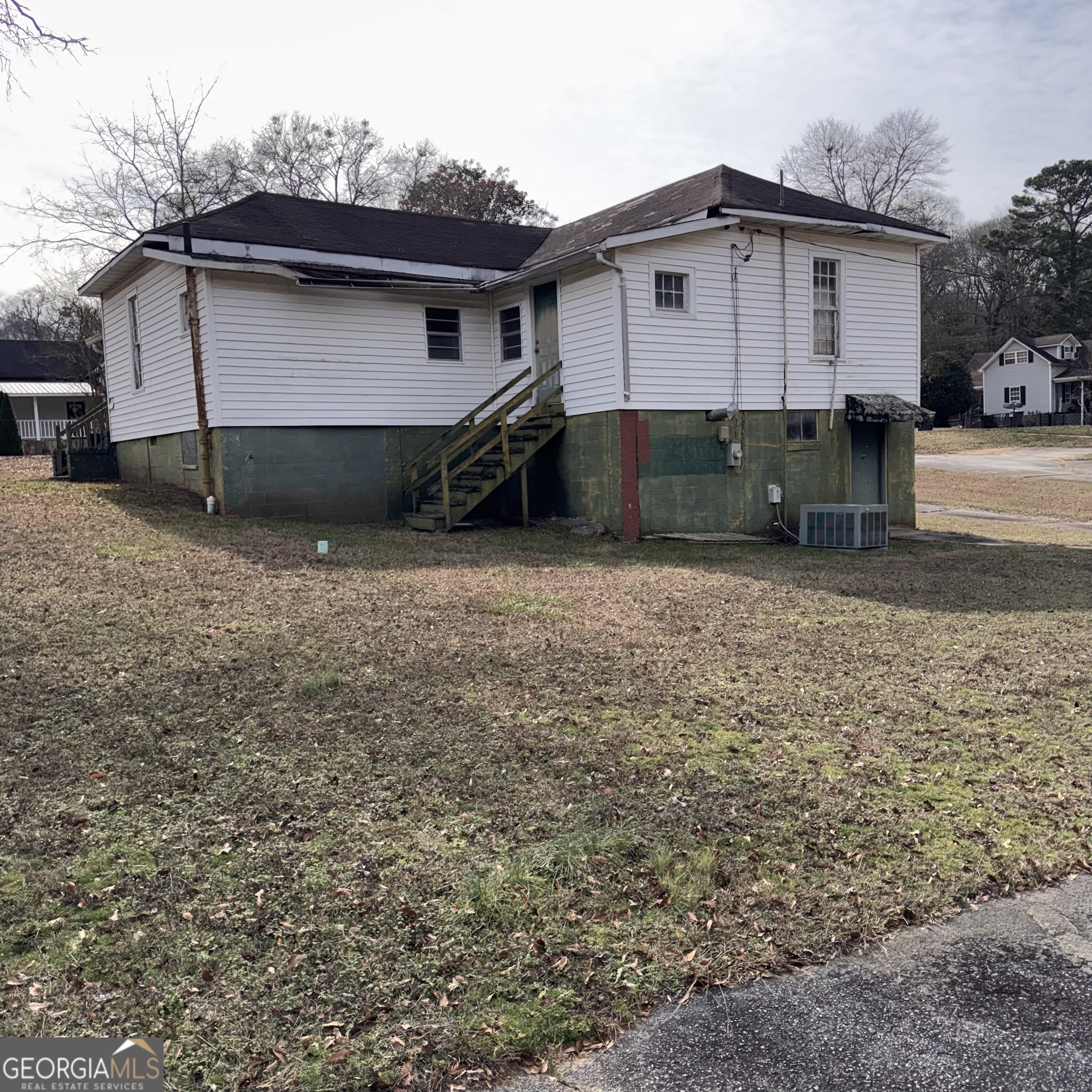 103 E Freeman Street Newnan GA 30263