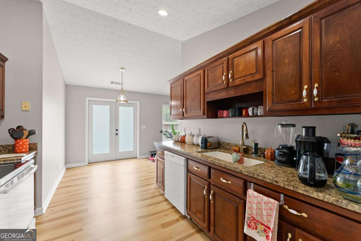 4570 Summerset Drive Gainesville GA 30507
