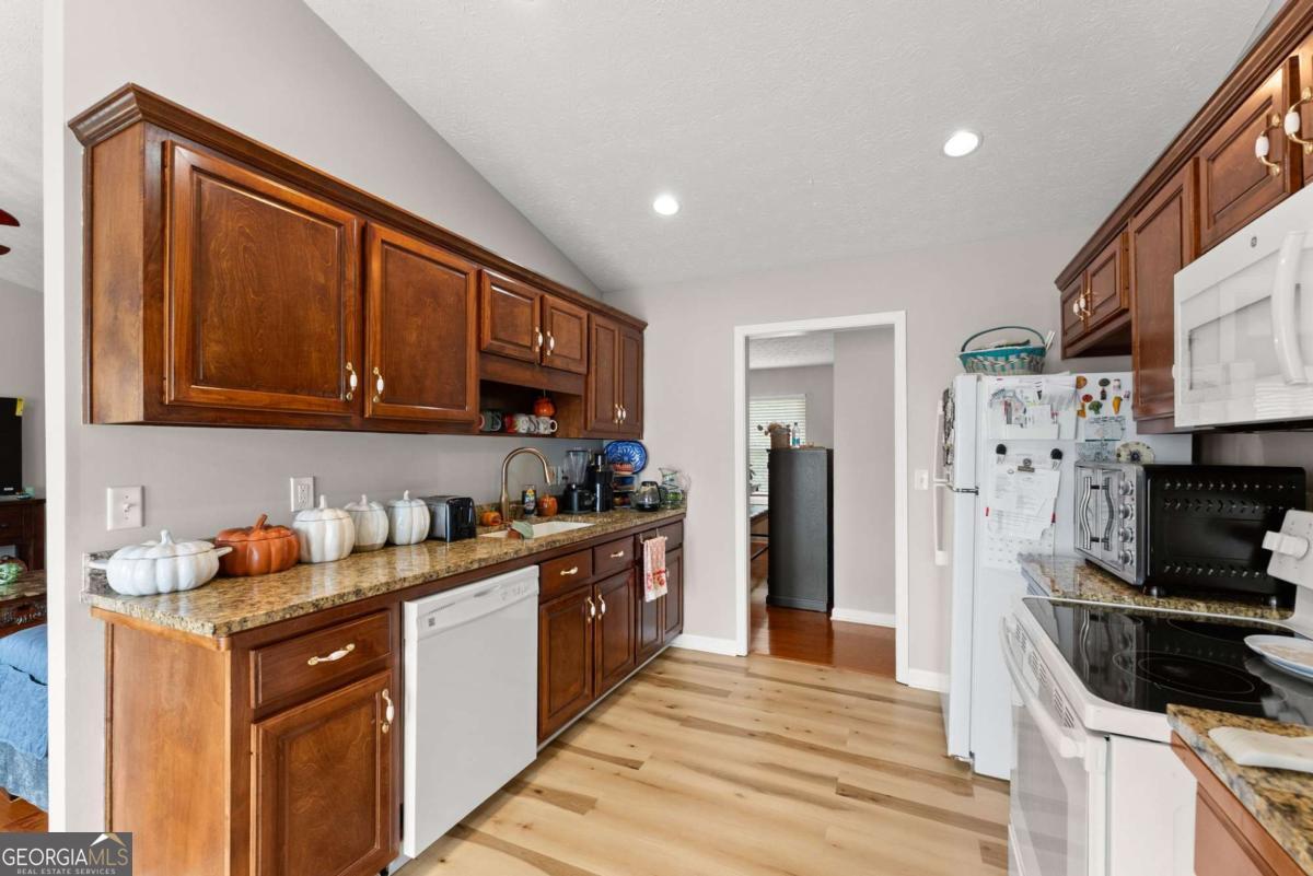 4570 Summerset Drive Gainesville GA 30507