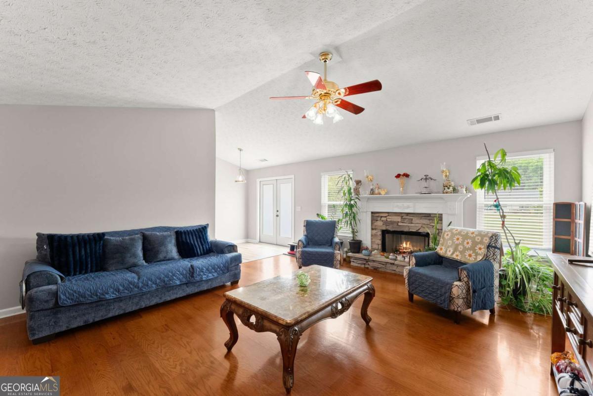 4570 Summerset Drive Gainesville GA 30507