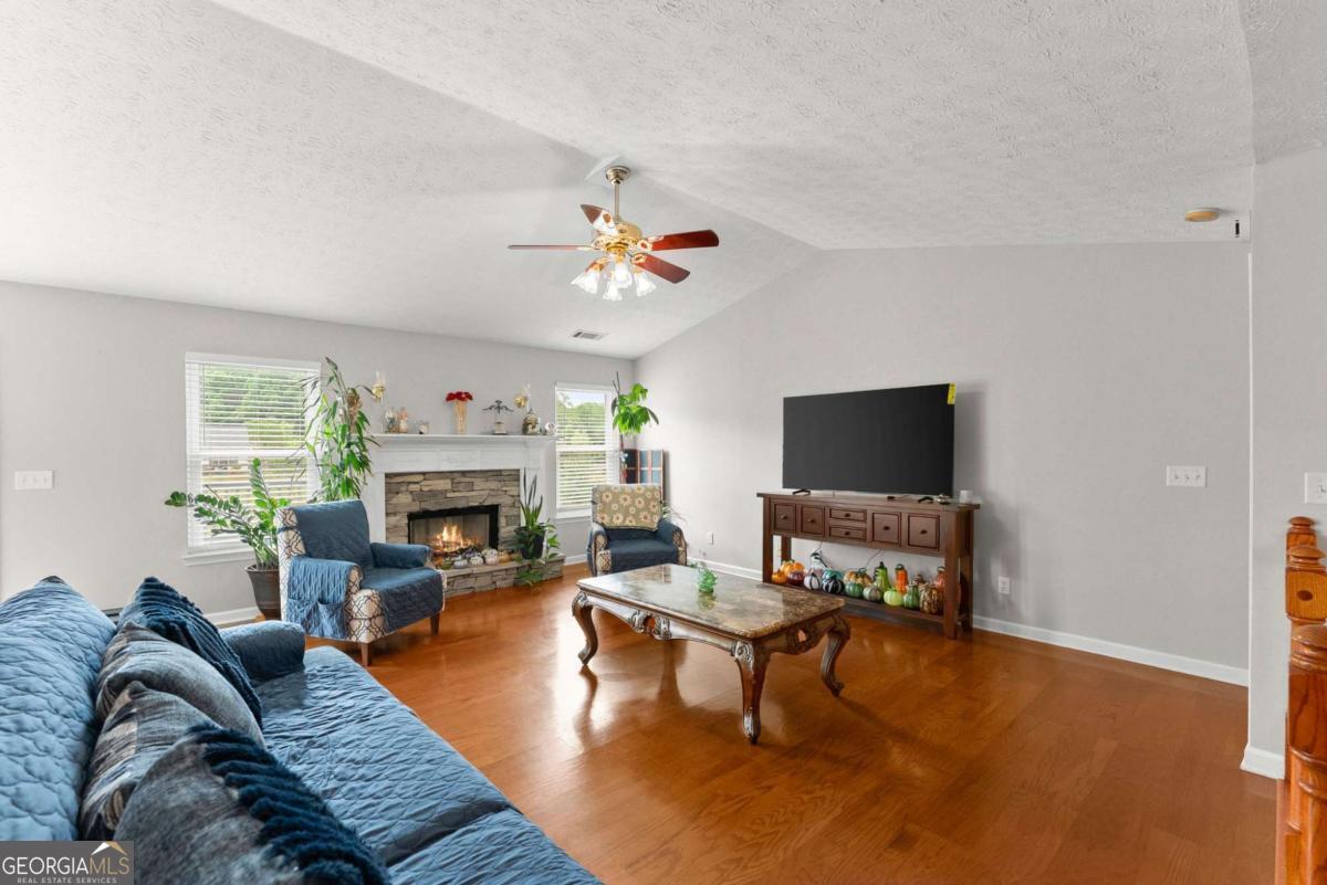 4570 Summerset Drive Gainesville GA 30507