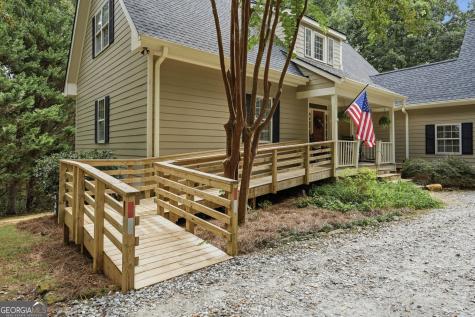 907 Rainbow Circle Cleveland GA 30528
