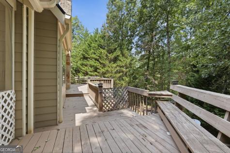 907 Rainbow Circle Cleveland GA 30528