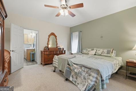 907 Rainbow Circle Cleveland GA 30528