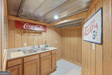907 Rainbow Circle Cleveland GA 30528