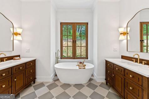 363 Pinnacle Drive Ellijay GA 30540