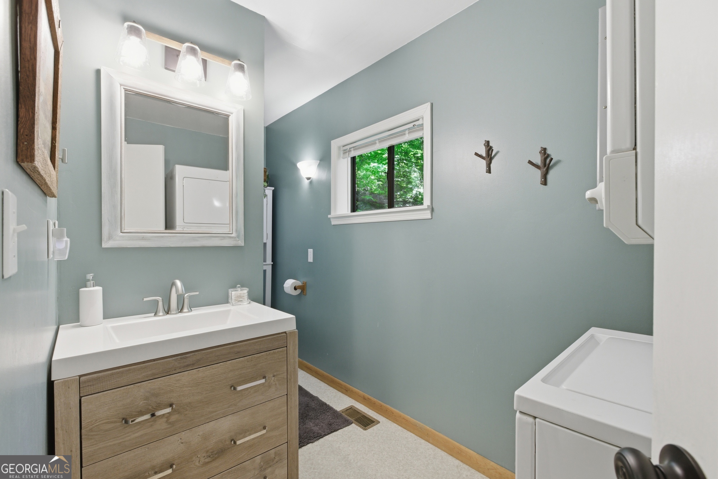 92 Boulder Lane Rabun Gap GA 30568