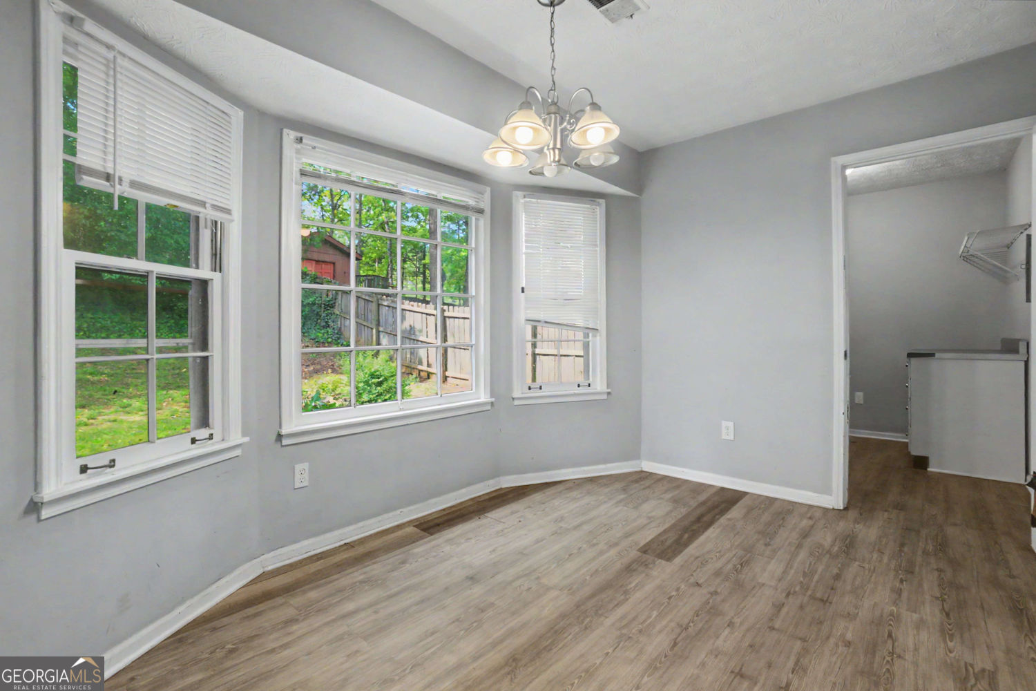 20 Lakeside Drive Ellenwood GA 30294