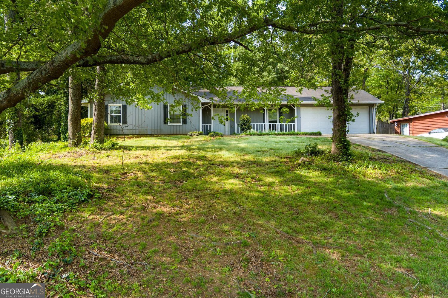 20 Lakeside Drive Ellenwood GA 30294