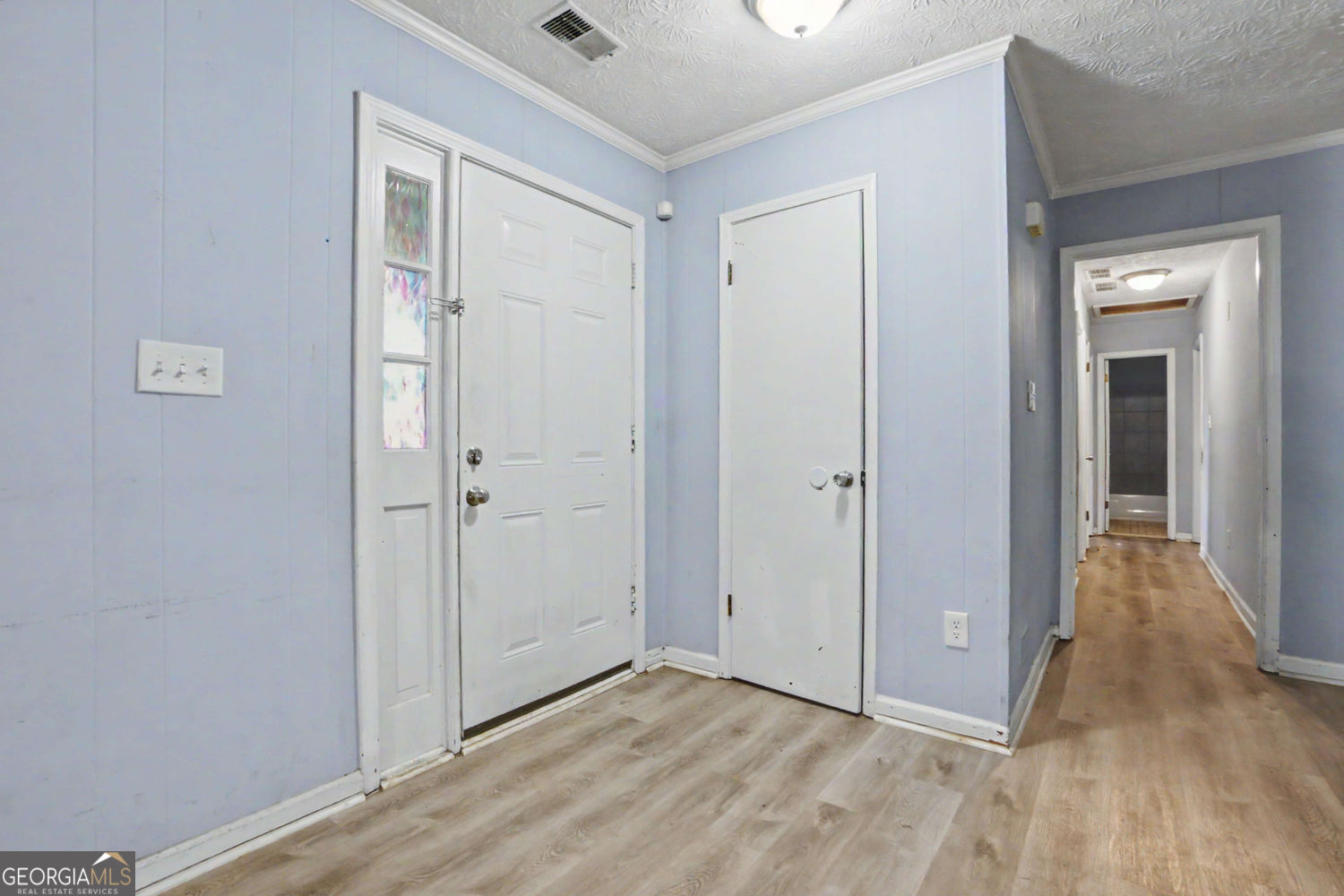 20 Lakeside Drive Ellenwood GA 30294