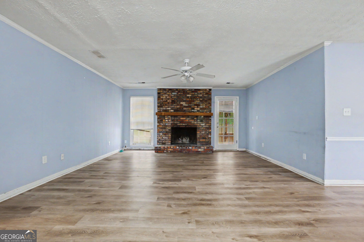 20 Lakeside Drive Ellenwood GA 30294