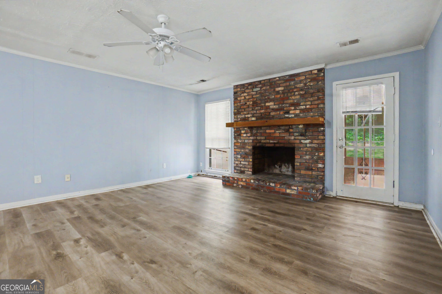 20 Lakeside Drive Ellenwood GA 30294