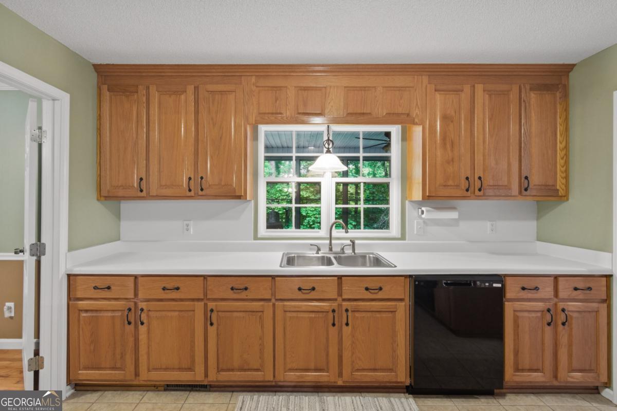 589 Howser Mill Road Dawsonville GA 30534
