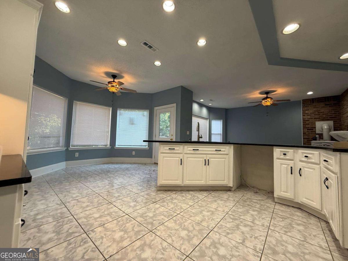 2337 Hollonville Road Brooks GA 30205