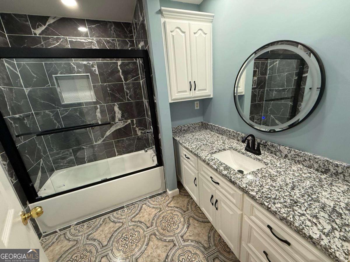 2337 Hollonville Road Brooks GA 30205