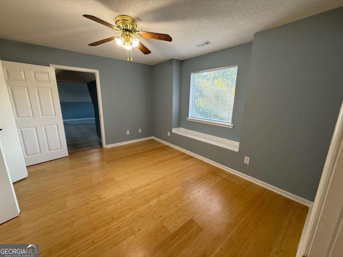 2337 Hollonville Road Brooks GA 30205