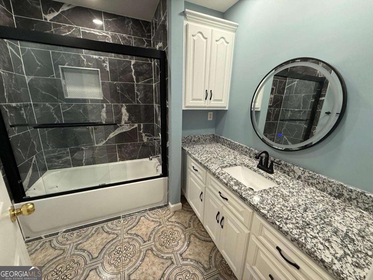 2337 Hollonville Road Brooks GA 30205