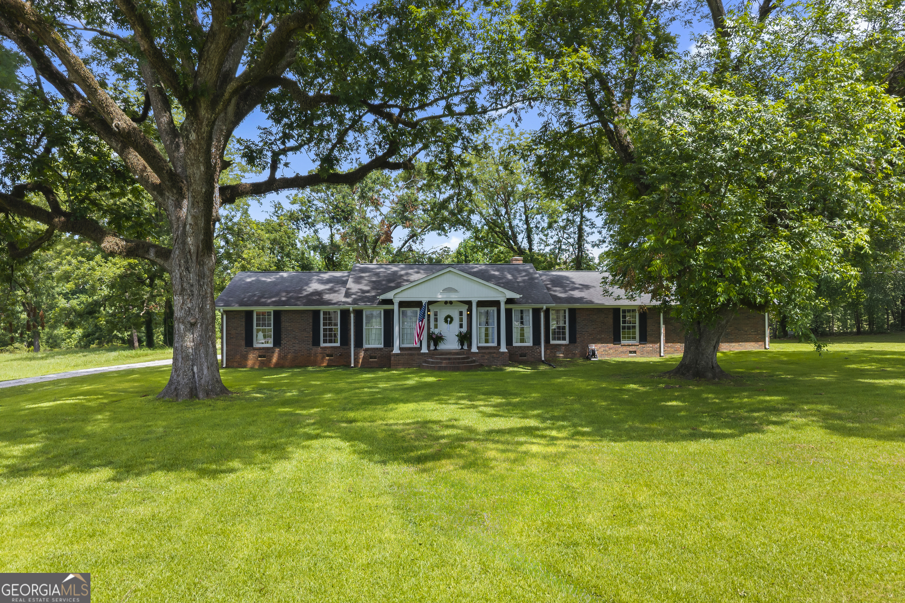 16530 Highway 59 Carnesville GA 30521
