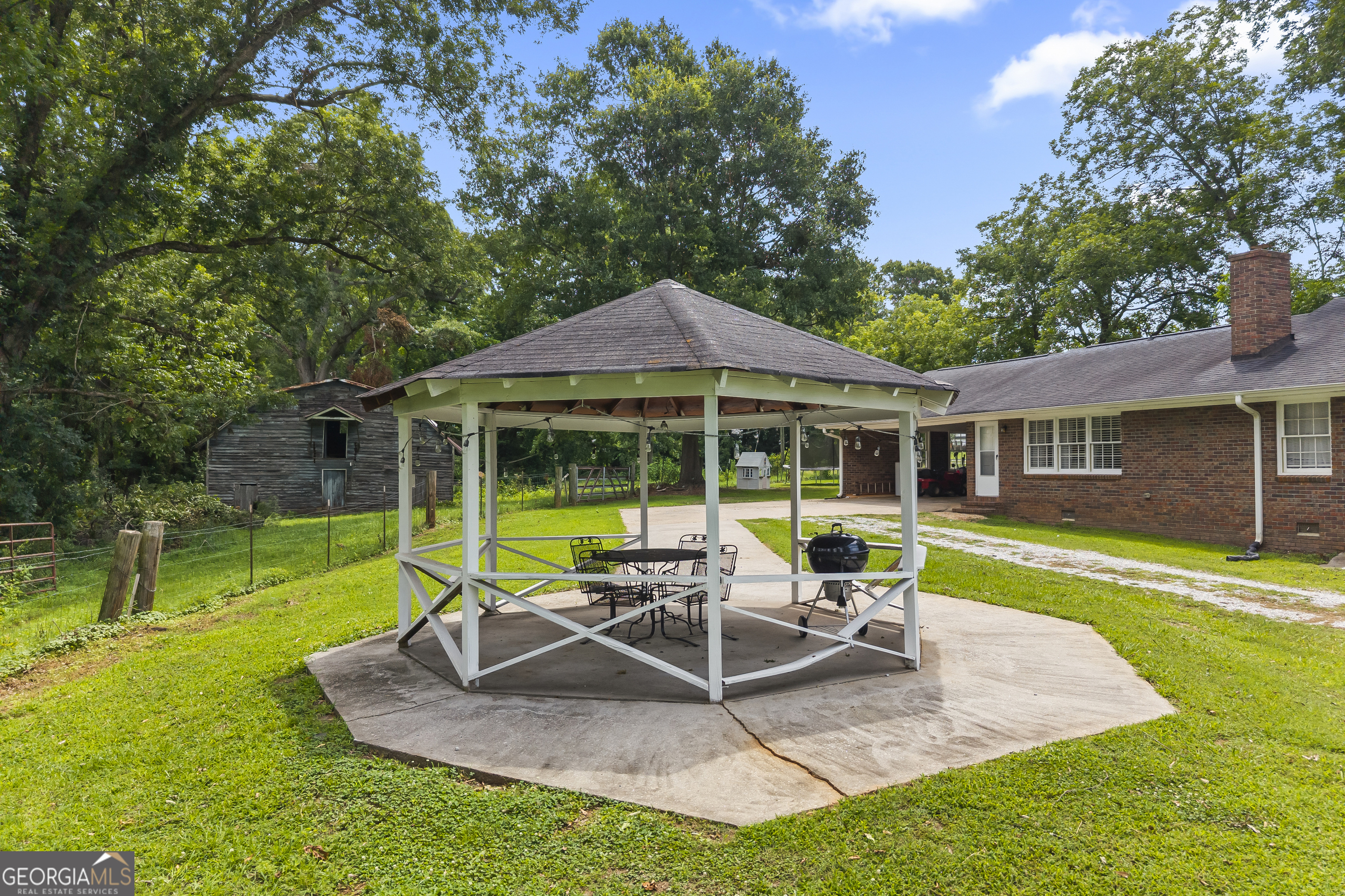 16530 Highway 59 Carnesville GA 30521
