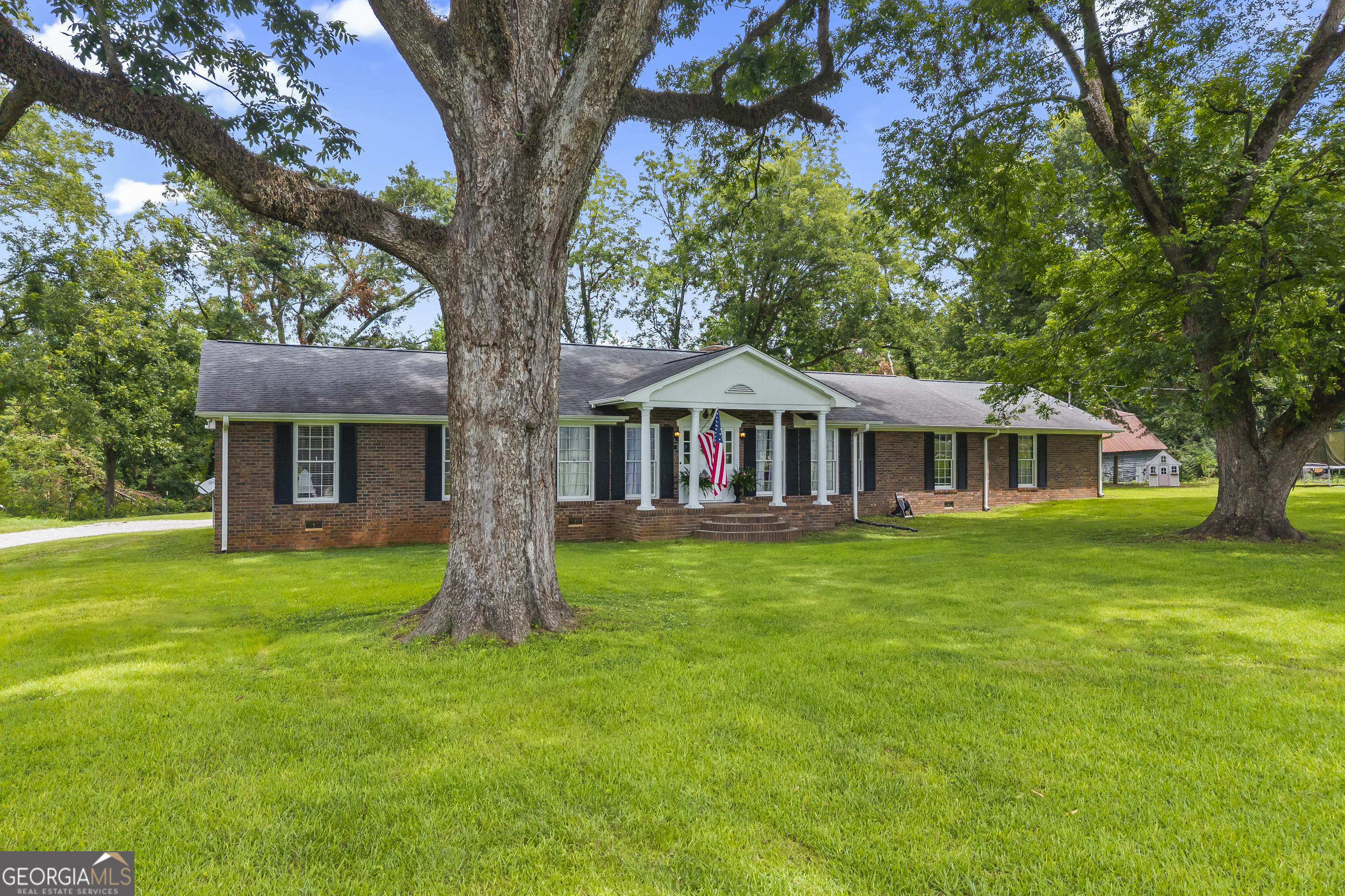 16530 Highway 59 Carnesville GA 30521
