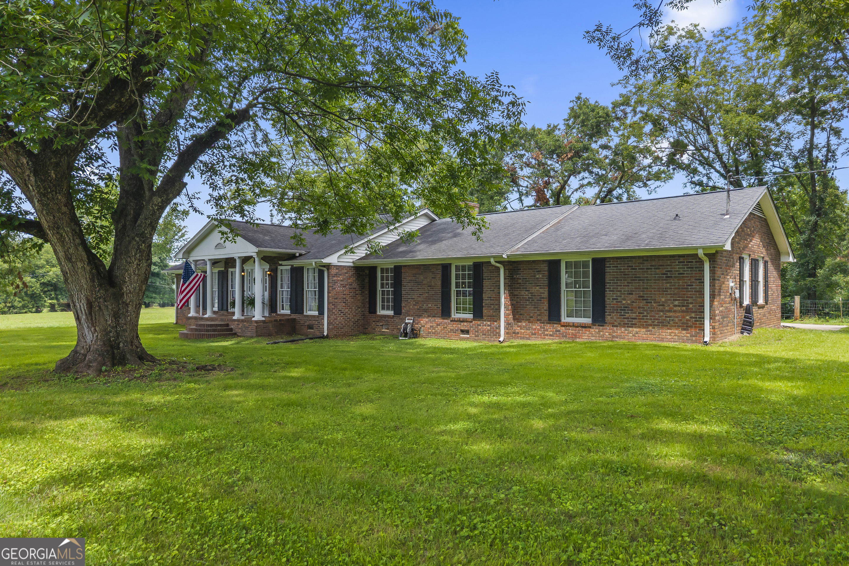 16530 Highway 59 Carnesville GA 30521