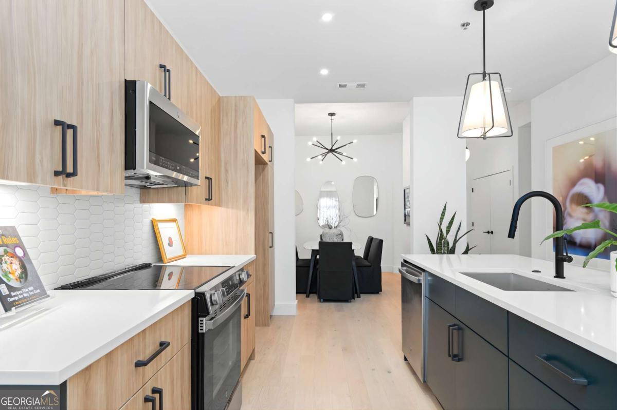 567 Ponce De Leon Avenue Atlanta GA 30308