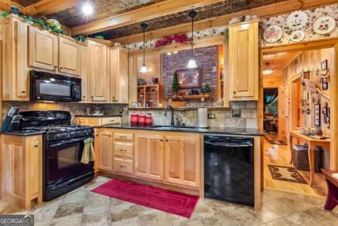 671 Stover Knob Trail Cherry Log GA 30522