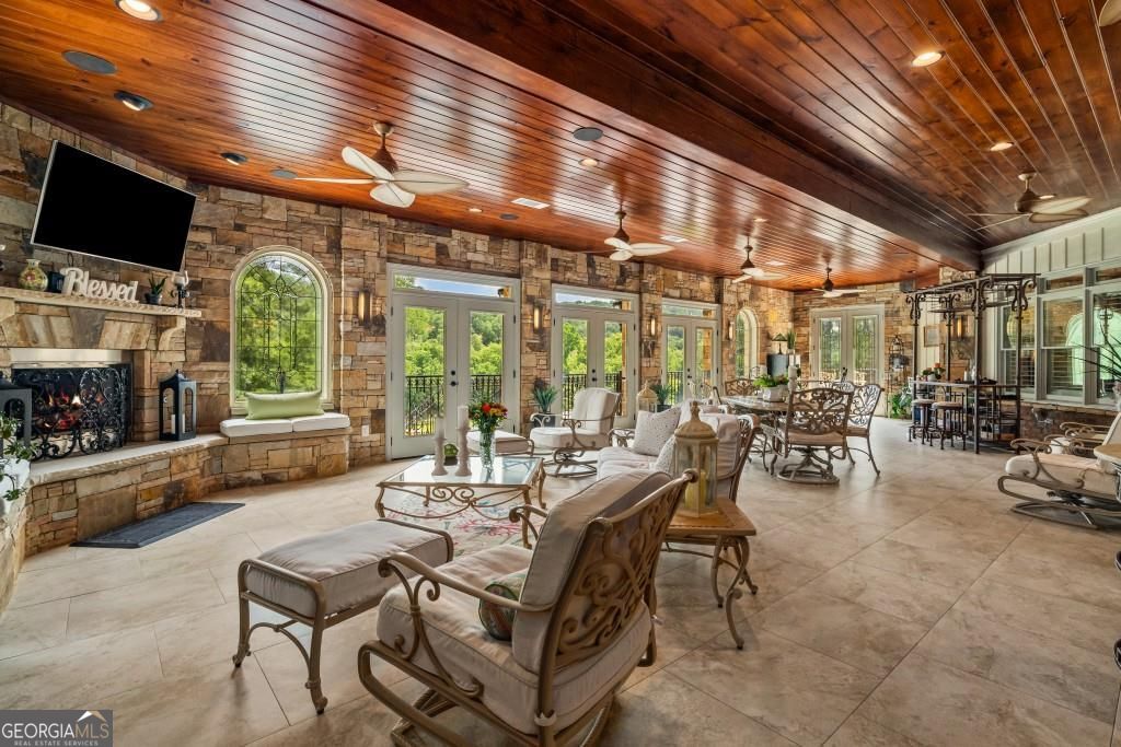 37 Retreat Ridge Cartersville GA 30120