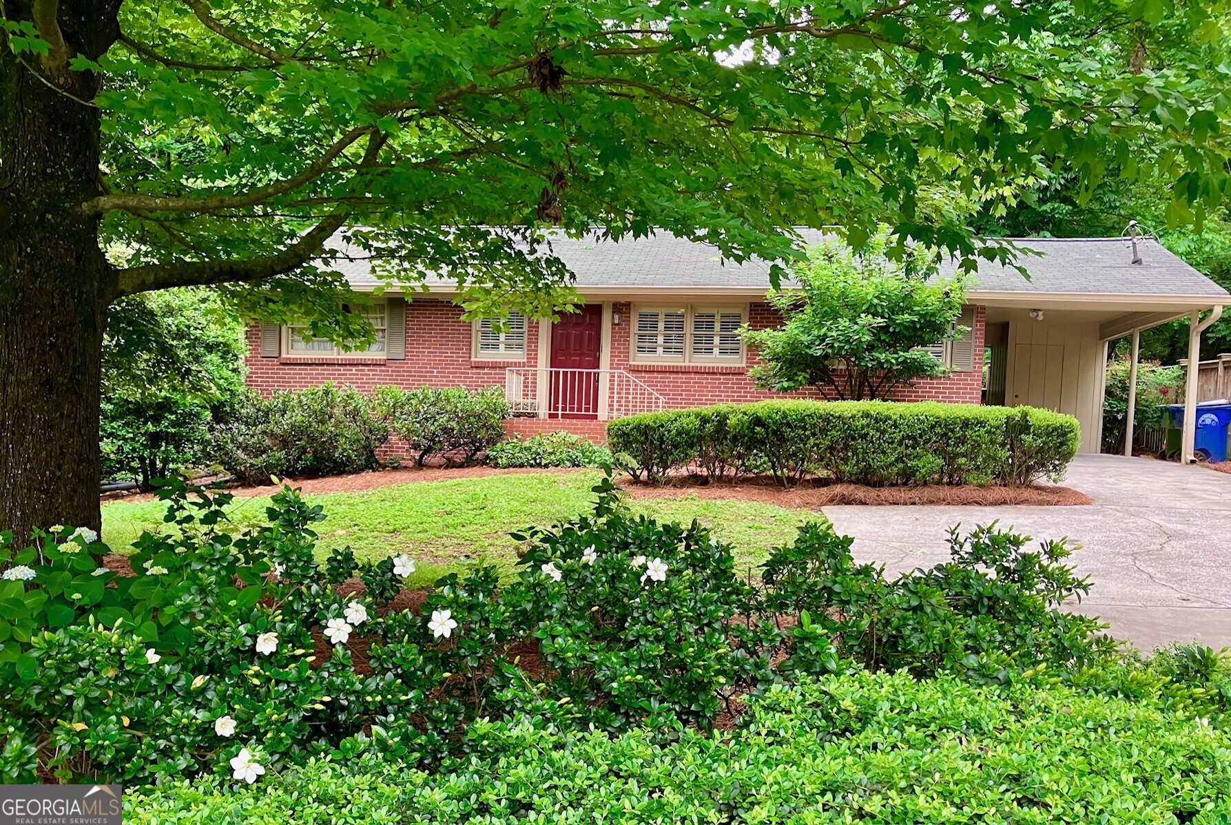 2556 Defoors Ferry Road NW Atlanta GA 30318