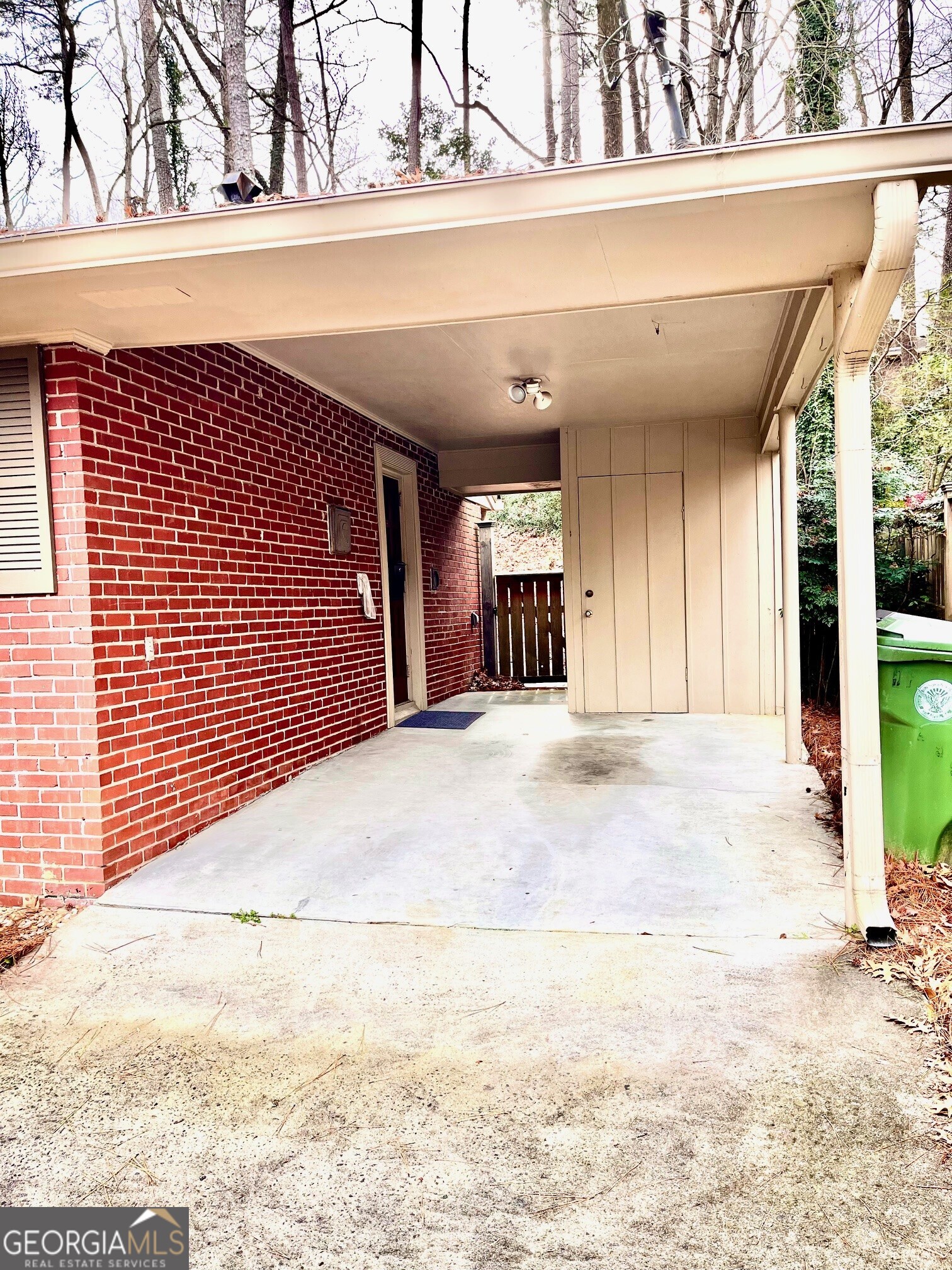 2556 Defoors Ferry Road NW Atlanta GA 30318
