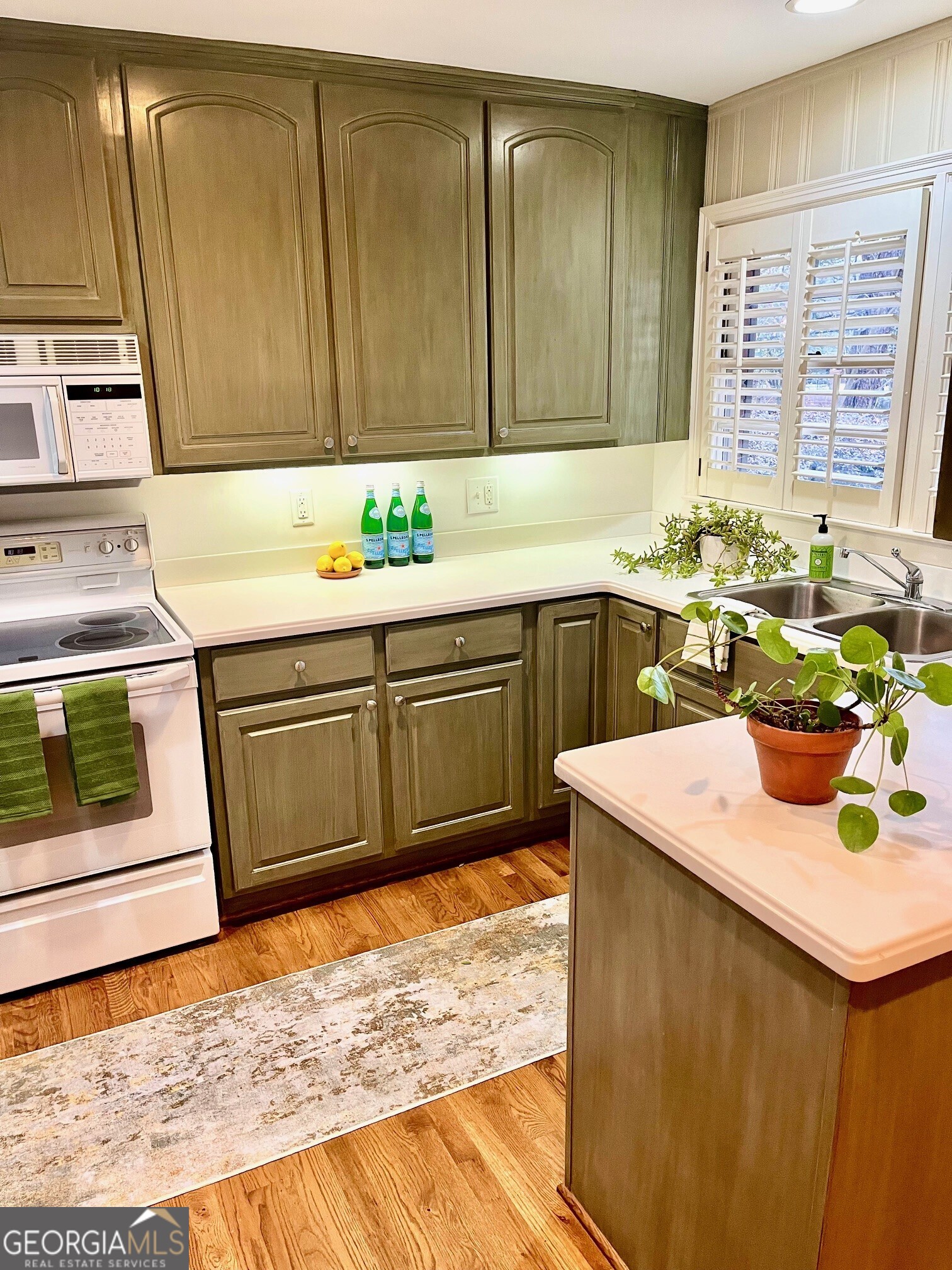2556 Defoors Ferry Road NW Atlanta GA 30318