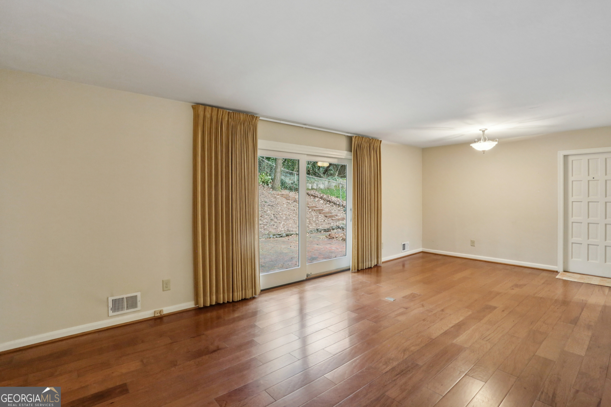 2556 Defoors Ferry Road NW Atlanta GA 30318